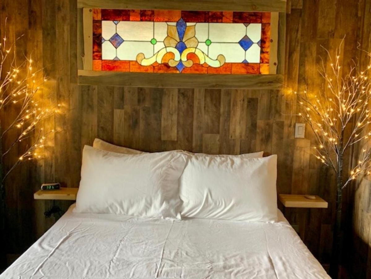 Ridgewalk Treehouse Bed & Breakfast Angel Fire Exterior foto