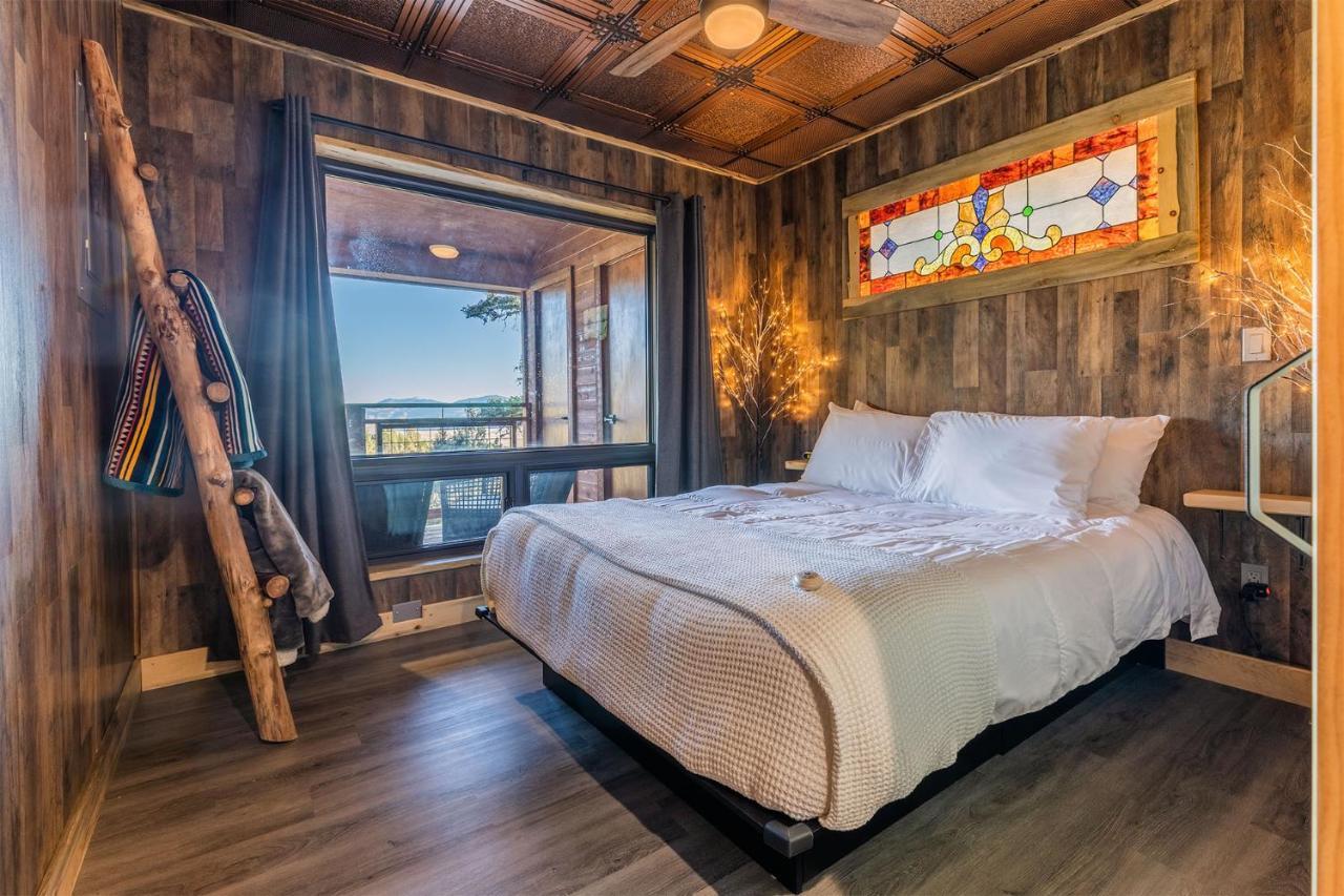 Ridgewalk Treehouse Bed & Breakfast Angel Fire Exterior foto
