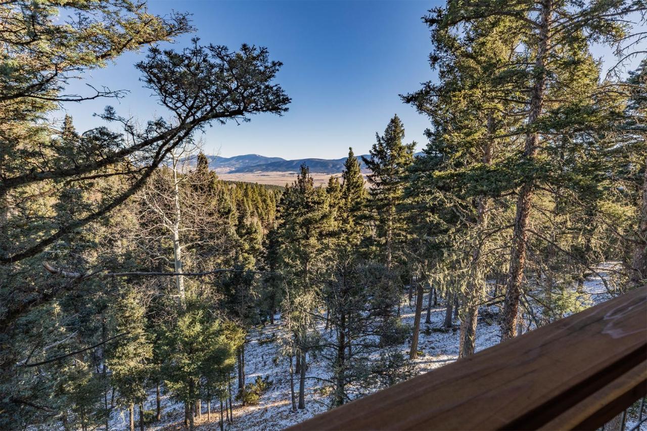 Ridgewalk Treehouse Bed & Breakfast Angel Fire Exterior foto